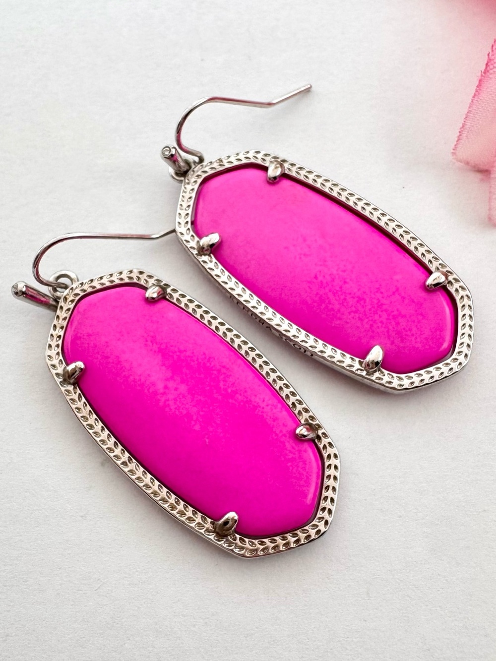 Kendra Scott Elle Hot Pink Earrings Silver Tone Designer Barbiecore Signed
